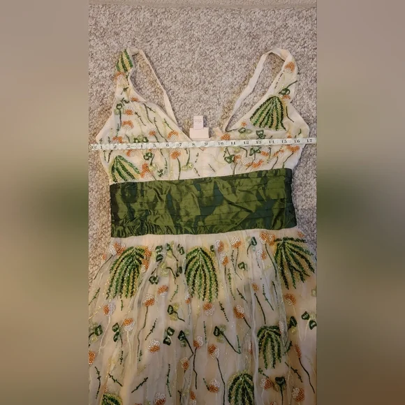 Tracy Reese Cream and Green Embroidered Dress MAKE AN OFFER 😉 💗 - Picture 6 of 12